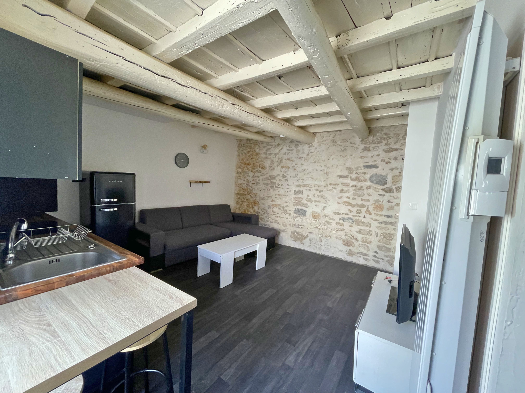 NIMES - APPARTEMENT P2  COCOONING EN CENTRE VILLE - 1 CHAMBRE - PROCHE DE LA FACULTÉ VAUBAN
