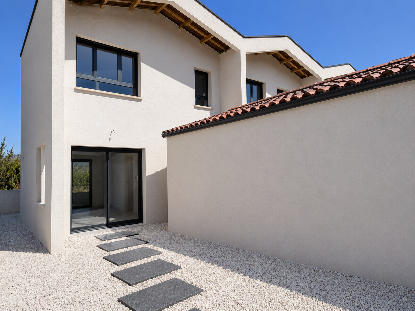 LANGLADE   VILLA NEUVE - T4 de 90m2 - 3 CHAMBRES - GARAGE - — Langlade